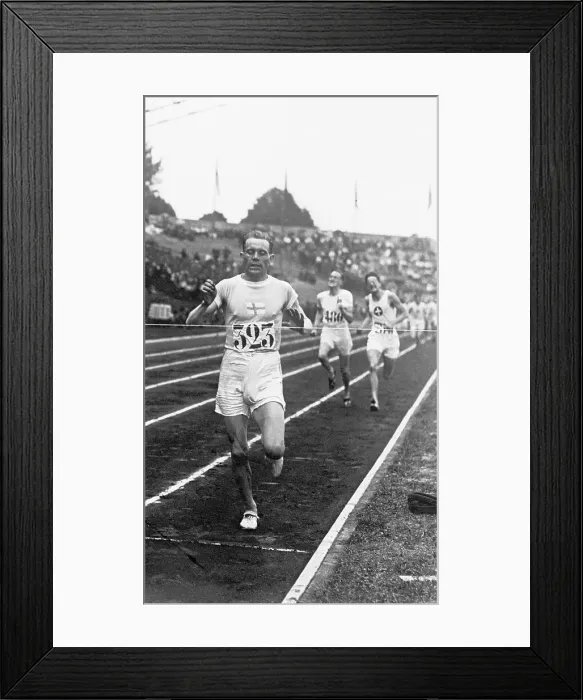 Framed Print : Paavo Nurmi Winning Olympic Track Race Framed Print : Paavo Nurmi Winning Olympic Track Race