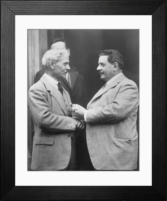 Framed Print : Premiers Ramsay MacDonald and Edouard Herriot Shaking Hands Framed Print : Premiers Ramsay MacDonald and Edouard Herriot Shaking Hands