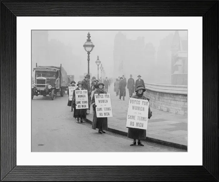 Framed Print : Suffragists Picketing House of Commons Framed Print : Suffragists Picketing House of Commons