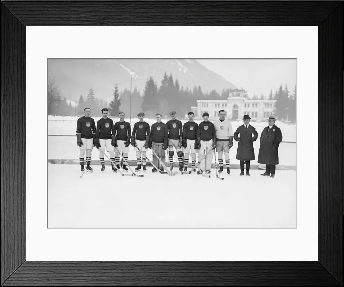 Framed Print : Us Olympic Hockey Team Posing Framed Print : Us Olympic Hockey Team Posing