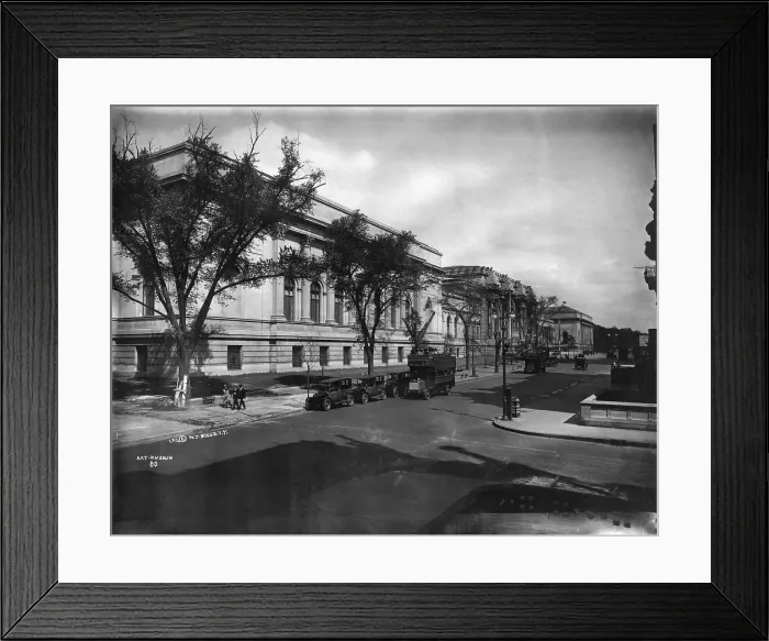 Framed Print : Metropolitan Museum Of Art In New York Framed Print : Metropolitan Museum Of Art In New York
