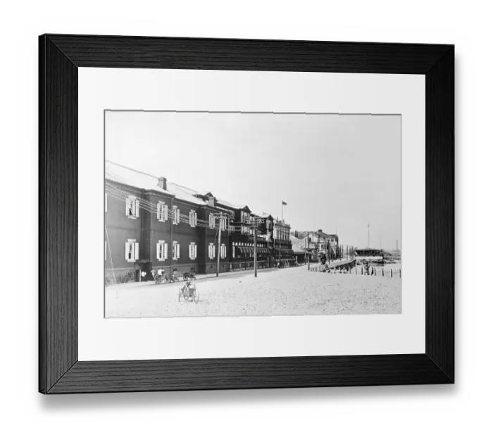 Framed Print : Distance View of Buildings and Dock in Yokohama Framed Print : Distance View of Buildings and Dock in Yokohama