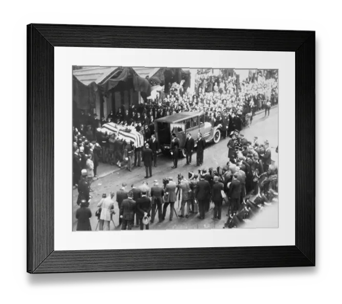Framed Print : Hearse Wagon to Pick up President Warren G. Harding Framed Print : Hearse Wagon to Pick up President Warren G. Harding