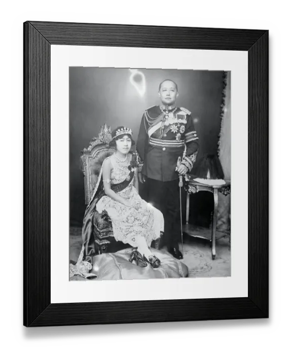 Framed Print : Portrait of the King and Queen of Siam Framed Print : Portrait of the King and Queen of Siam
