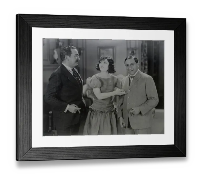 Framed Print : Famous Screen Star Pola Negri Framed Print : Famous Screen Star Pola Negri