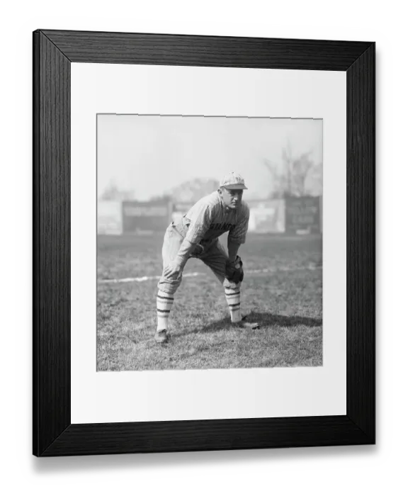 Framed Print : Frankie Frisch Bent Over In Fielding Pos Framed Print : Frankie Frisch Bent Over In Fielding Pos