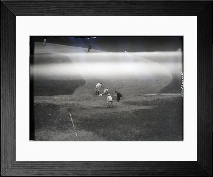 Framed Print : Player Stretching Leg To Reach 1St Base