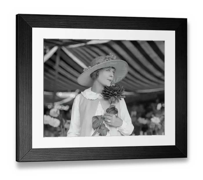 Framed Print : Actress Phyllis Haver Holding Prize Dahlia Framed Print : Actress Phyllis Haver Holding Prize Dahlia
