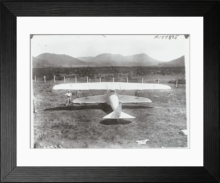 Framed Print : Motorless Glider Framed Print : Motorless Glider