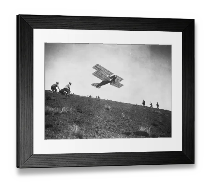 Framed Print : Motorless Glider in Flight Framed Print : Motorless Glider in Flight