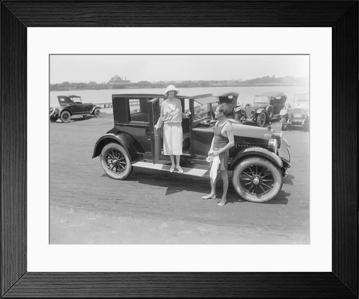 Framed Print : Socialite Couple Posing with Their Automobile Framed Print : Socialite Couple Posing with Their Automobile