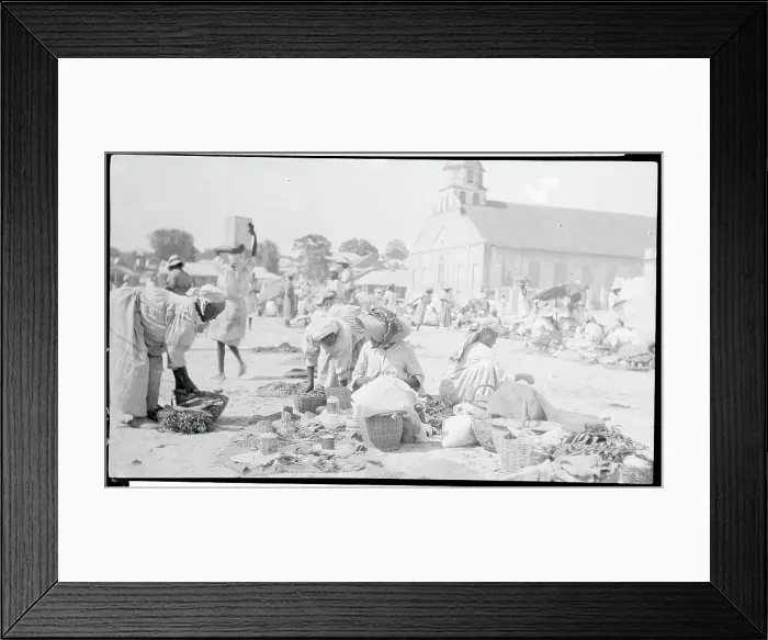 Framed Print : Selling Wares in the Open Market Framed Print : Selling Wares in the Open Market