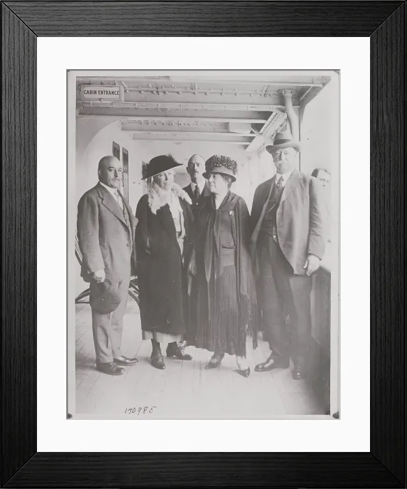 Framed Print : William Howard Taft Traveling with Wife and Associates Framed Print : William Howard Taft Traveling with Wife and Associates
