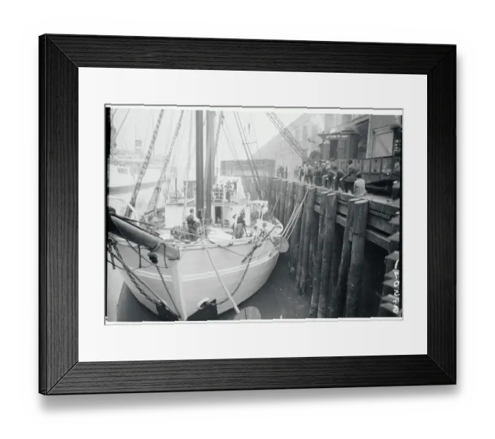 Framed Print : Preparing for Arctic Expedition Framed Print : Preparing for Arctic Expedition