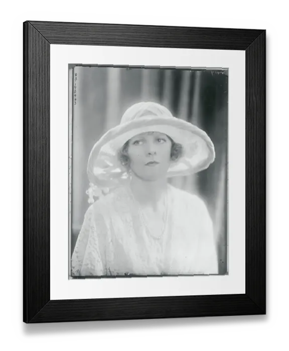 Framed Print : Model Wearing Wide Brim Hat Framed Print : Model Wearing Wide Brim Hat