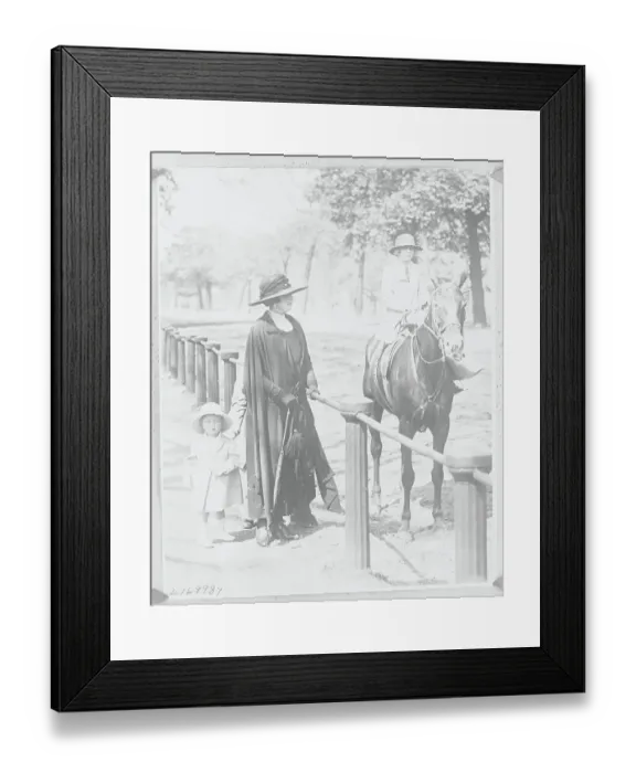 Framed Print : Queen Victoria of Spain with Children 1922