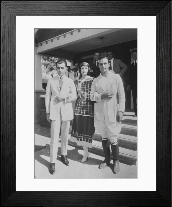 Framed Print : Rudolph Valentino and Natacha Rambova After Wedding Framed Print : Rudolph Valentino and Natacha Rambova After Wedding