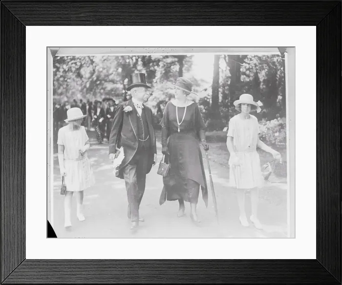 Framed Print : Spanish Leaders Strolling Together Framed Print : Spanish Leaders Strolling Together