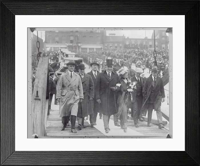 Framed Print : Warren G. Harding with Wife Framed Print : Warren G. Harding with Wife