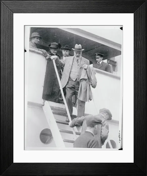 Framed Print : John Singer Sargent Leaving Ship Framed Print : John Singer Sargent Leaving Ship
