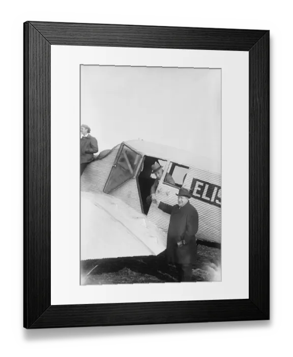 Framed Print : J.M. Larsen Shaking Hands with Roald Amundsen Framed Print : J.M. Larsen Shaking Hands with Roald Amundsen
