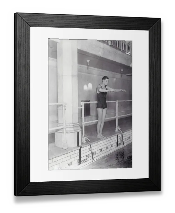 Framed Print : Johnny Weissmuller Framed Print : Johnny Weissmuller