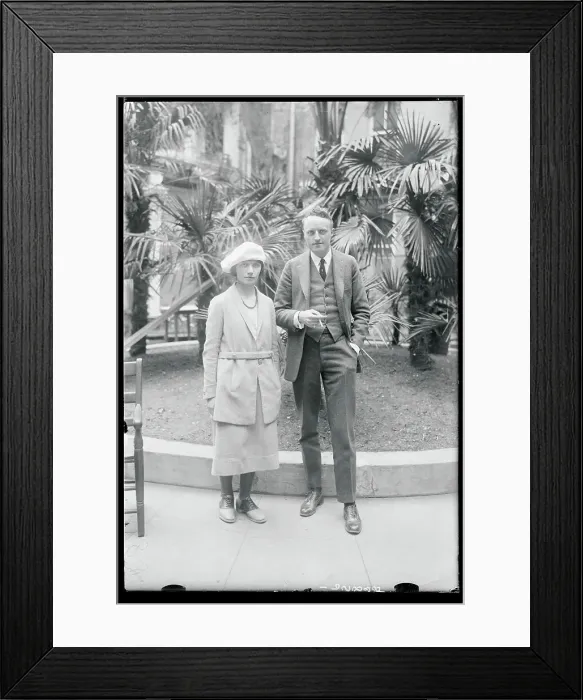 Framed Print : The Wedge Couple During Giants Gathering Framed Print : The Wedge Couple During Giants Gathering