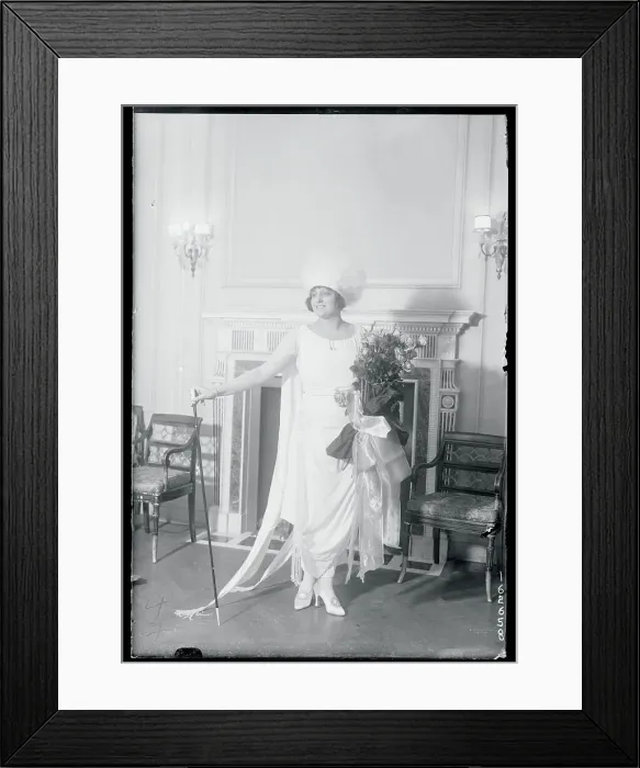 Framed Print : Portrait of Claudia Musio Framed Print : Portrait of Claudia Musio