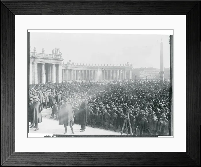 Framed Print : Crowds at Coronation of Pope Pius XI Framed Print : Crowds at Coronation of Pope Pius XI
