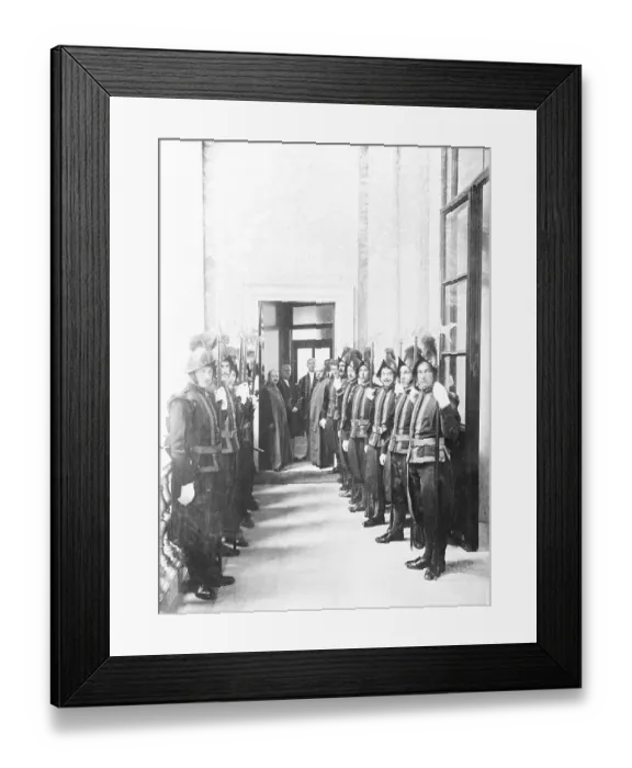 Framed Print : Swiss Soldiers Guarding Sistine Chapel for Conclave