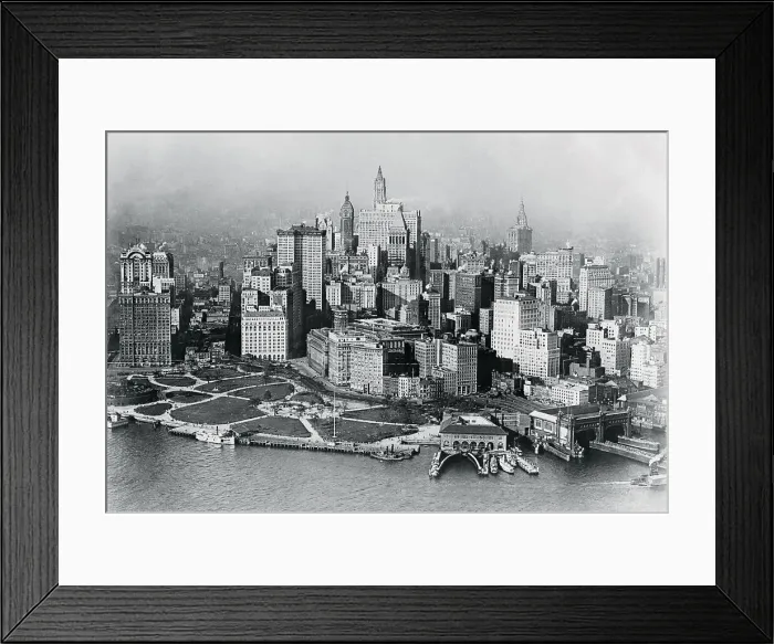 Framed Print : View of New York City Framed Print : View of New York City