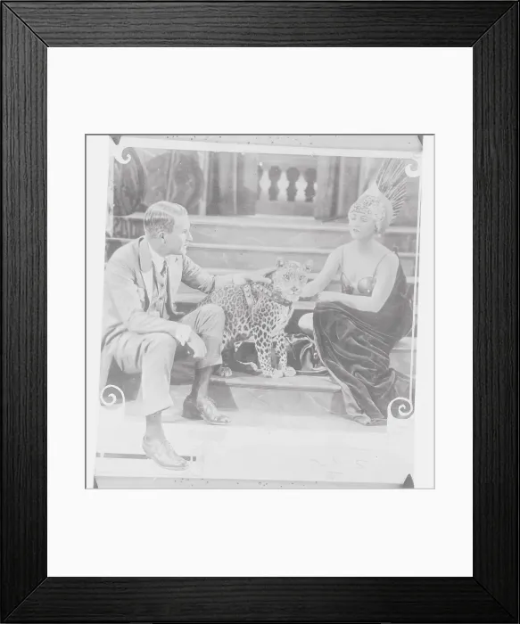 Framed Print : Betty Compson and Director with Leopard Framed Print : Betty Compson and Director with Leopard