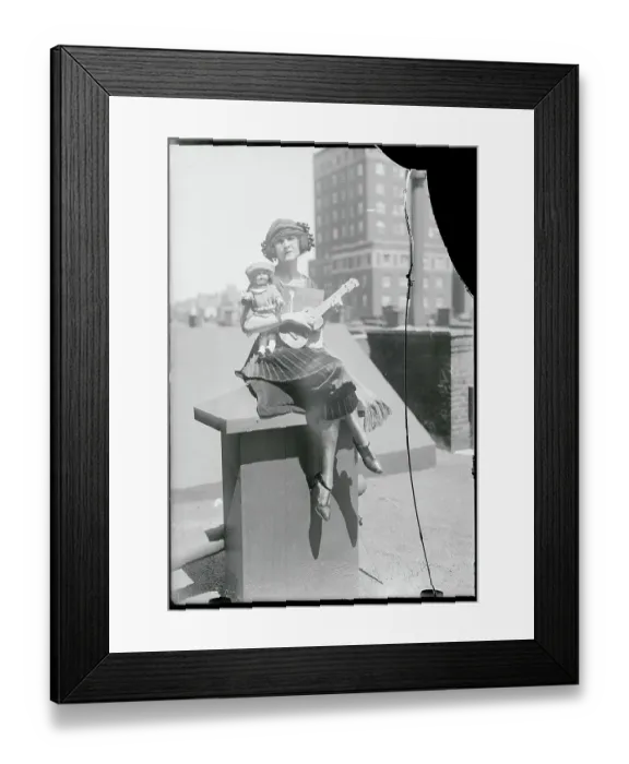 Framed Print : Gwyned Vernon Framed Print : Gwyned Vernon