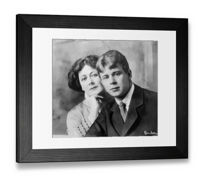 Framed Print : Head Shot of Isadora Duncan and Serge Yessenin Framed Print : Head Shot of Isadora Duncan and Serge Yessenin
