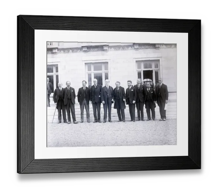 Framed Print : Delegates Attending Conference on Armaments Limitations in Washington, DC Framed Print : Delegates Attending Conference on Armaments Limitations in Washington, DC