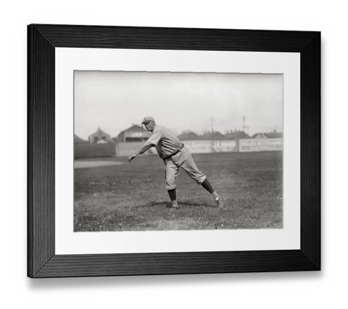 Framed Print : Pitcher for the Brooklyn's Framed Print : Pitcher for the Brooklyn's