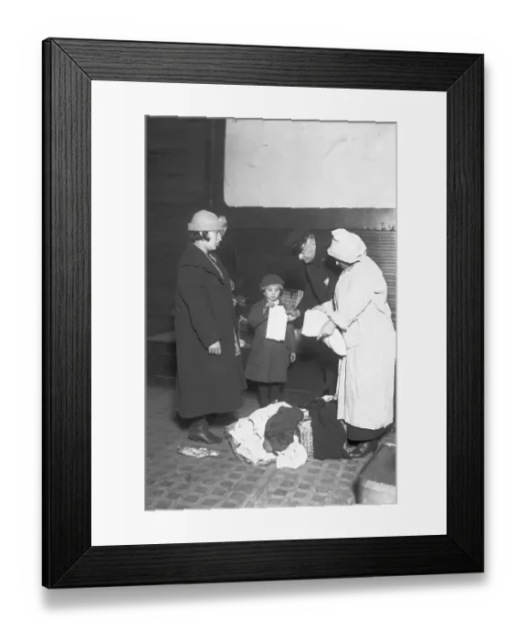 Framed Print : Mother and Child Inspected at Ellis Island Framed Print : Mother and Child Inspected at Ellis Island