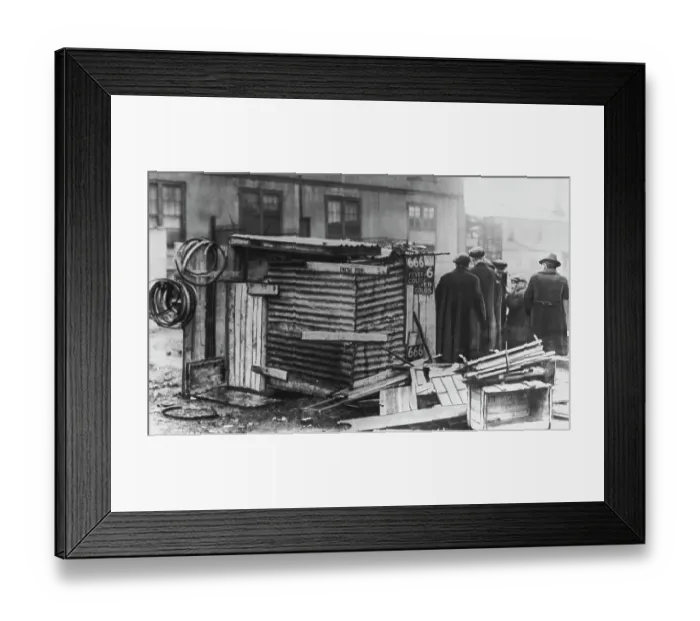 Framed Print : New York City Street Scene Framed Print : New York City Street Scene