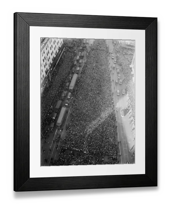 Framed Print : Crowd at Time Square for 1921 World Series Framed Print : Crowd at Time Square for 1921 World Series