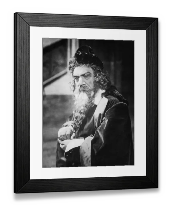 Framed Print : Enrico Caruso Performing