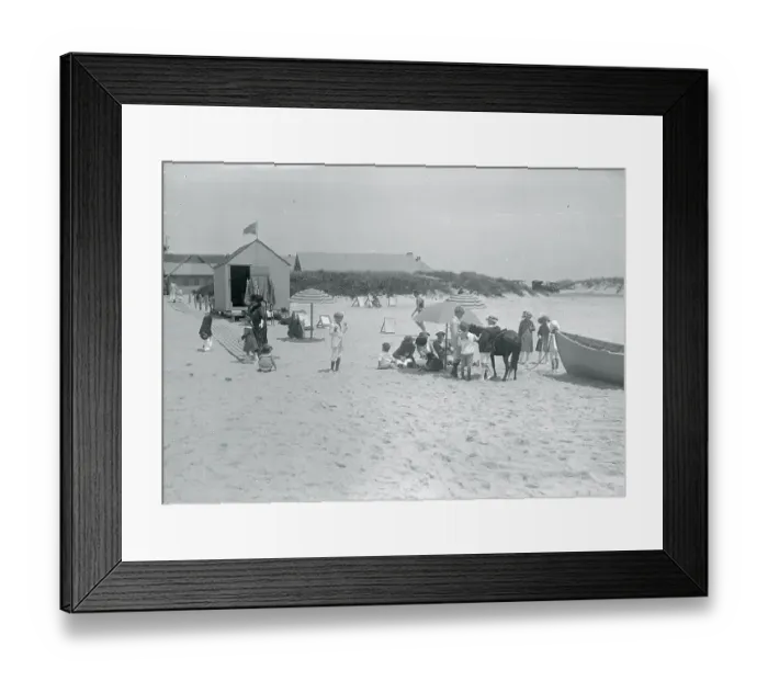 Framed Print : Beach Scene on Long Island Framed Print : Beach Scene on Long Island
