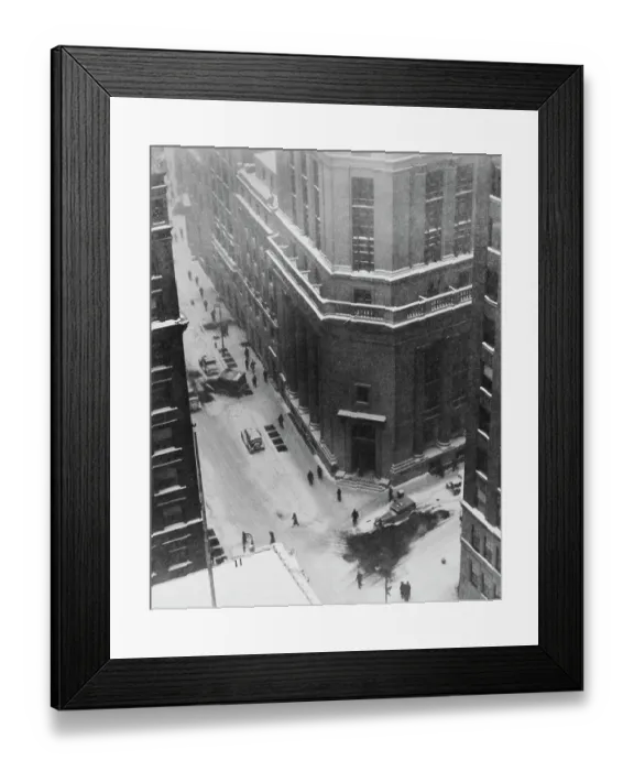 Framed Print : Blizzard Hits Manhattan Framed Print : Blizzard Hits Manhattan