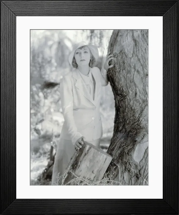 Framed Print : Actress Greta Garbo in Outdoor Scene Framed Print : Actress Greta Garbo in Outdoor Scene