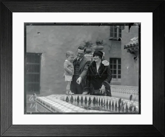 Framed Print : Rogers Hornsby with His Wife and Son Billy Framed Print : Rogers Hornsby with His Wife and Son Billy