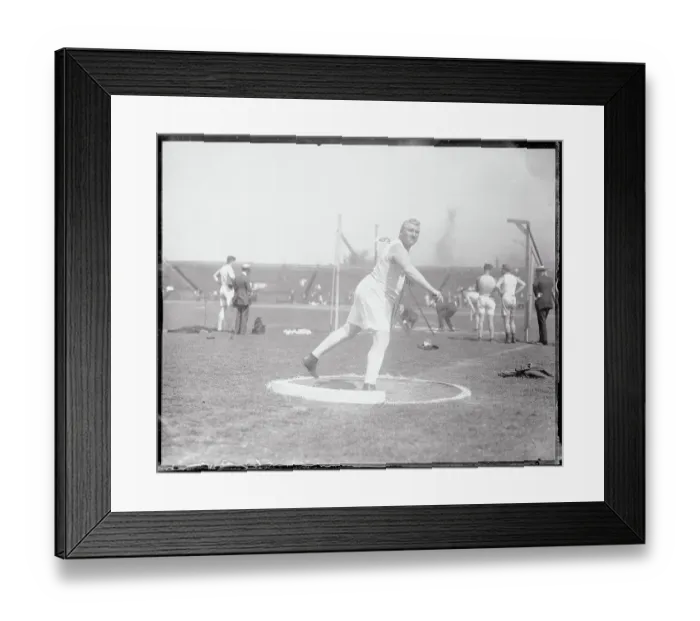 Framed Print : Pat McDonald Throwing a Shot Put Framed Print : Pat McDonald Throwing a Shot Put