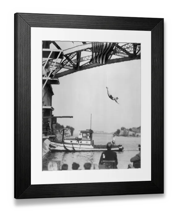 Framed Print : Pete Desjardine Diving Framed Print : Pete Desjardine Diving