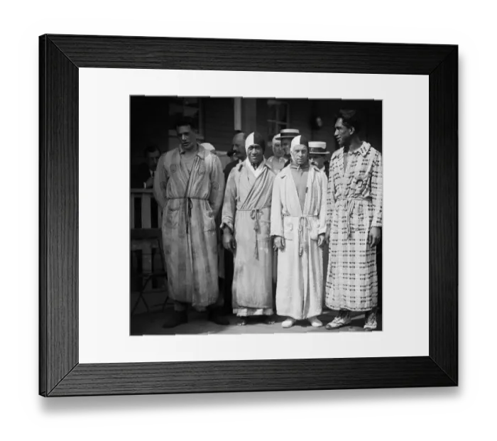 Framed Print : US Relay Swim Team in Robes Framed Print : US Relay Swim Team in Robes