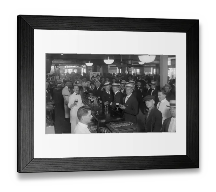 Framed Print : J. Barleycorn's Closing Wake, Bar Scene Framed Print : J. Barleycorn's Closing Wake, Bar Scene