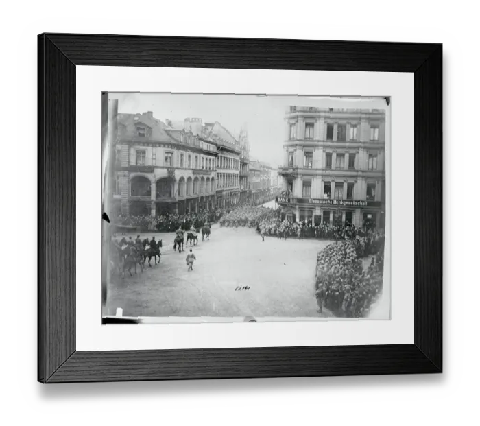 Framed Print : Dispatchment of French Soldiers Arriving on Streets Framed Print : Dispatchment of French Soldiers Arriving on Streets