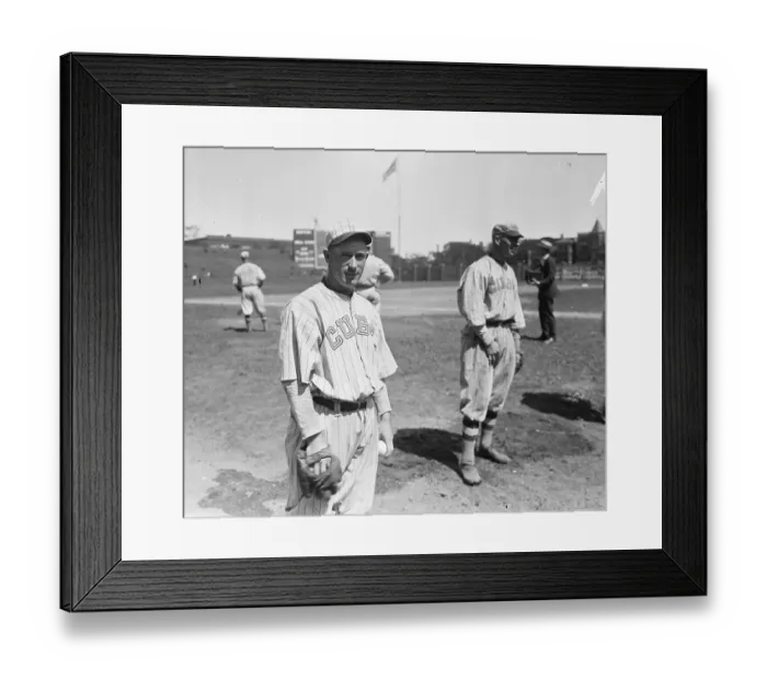 Framed Print : Max Flack of Chicago Cubs Framed Print : Max Flack of Chicago Cubs